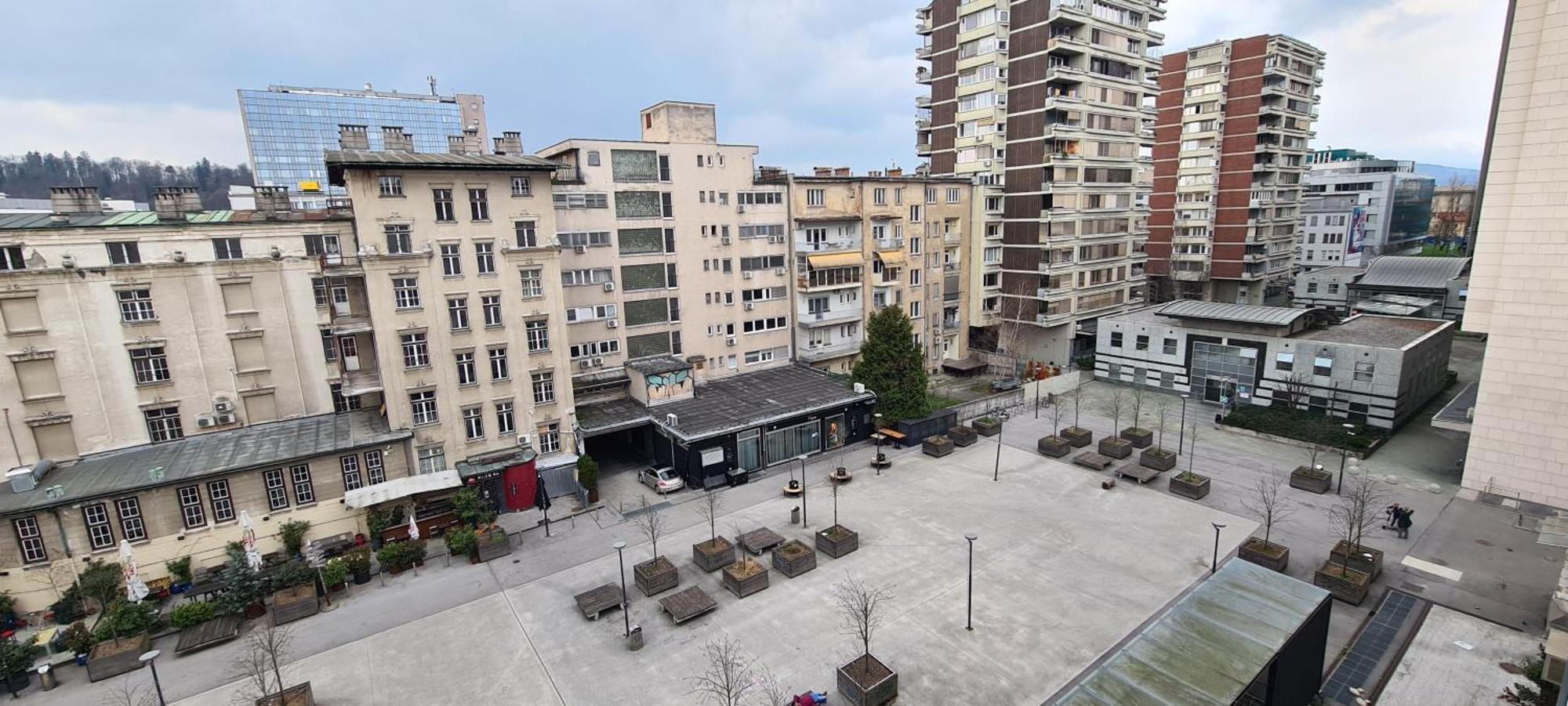 Little Plaza City Centre Любляна Екстериор снимка